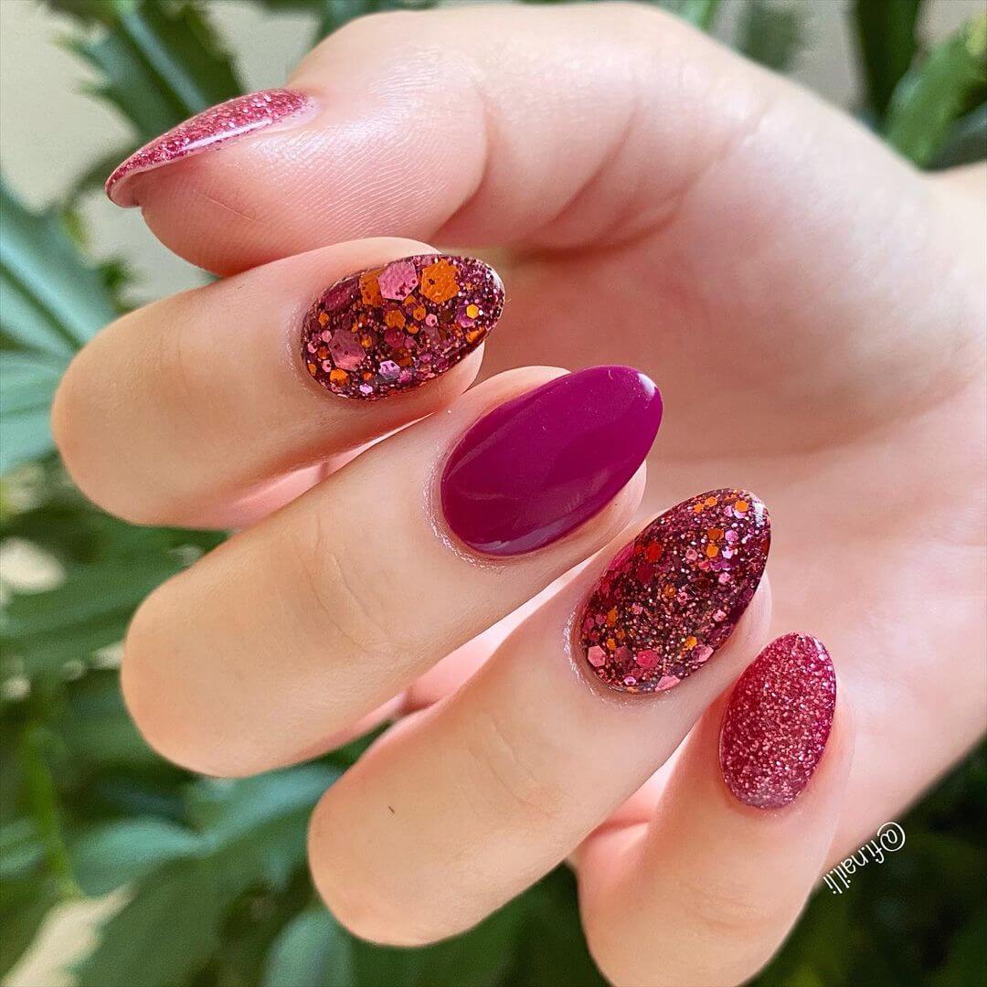 Glitter Nail Art Designs This alluring nail paint is perfect for your evenings