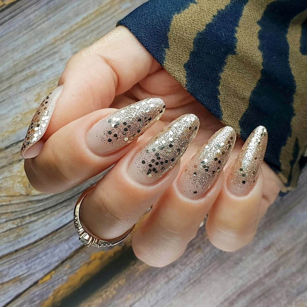 Glamorous Gold Sparkling Nail Art Design