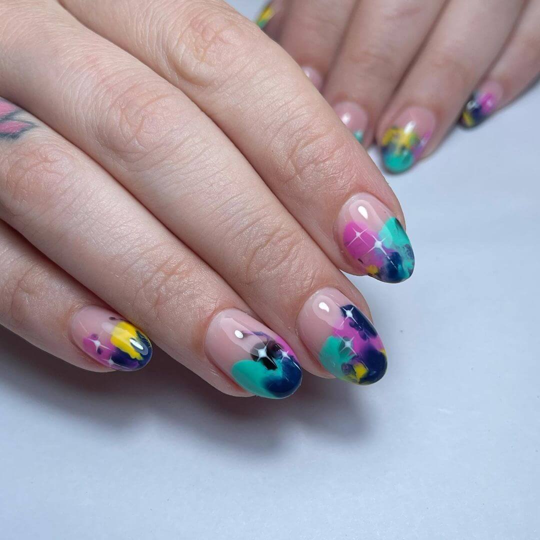 Graffiti Nail Art Add Colors To Your Nails