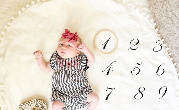 1 Month Baby Photography Ideas - K4 Fashion