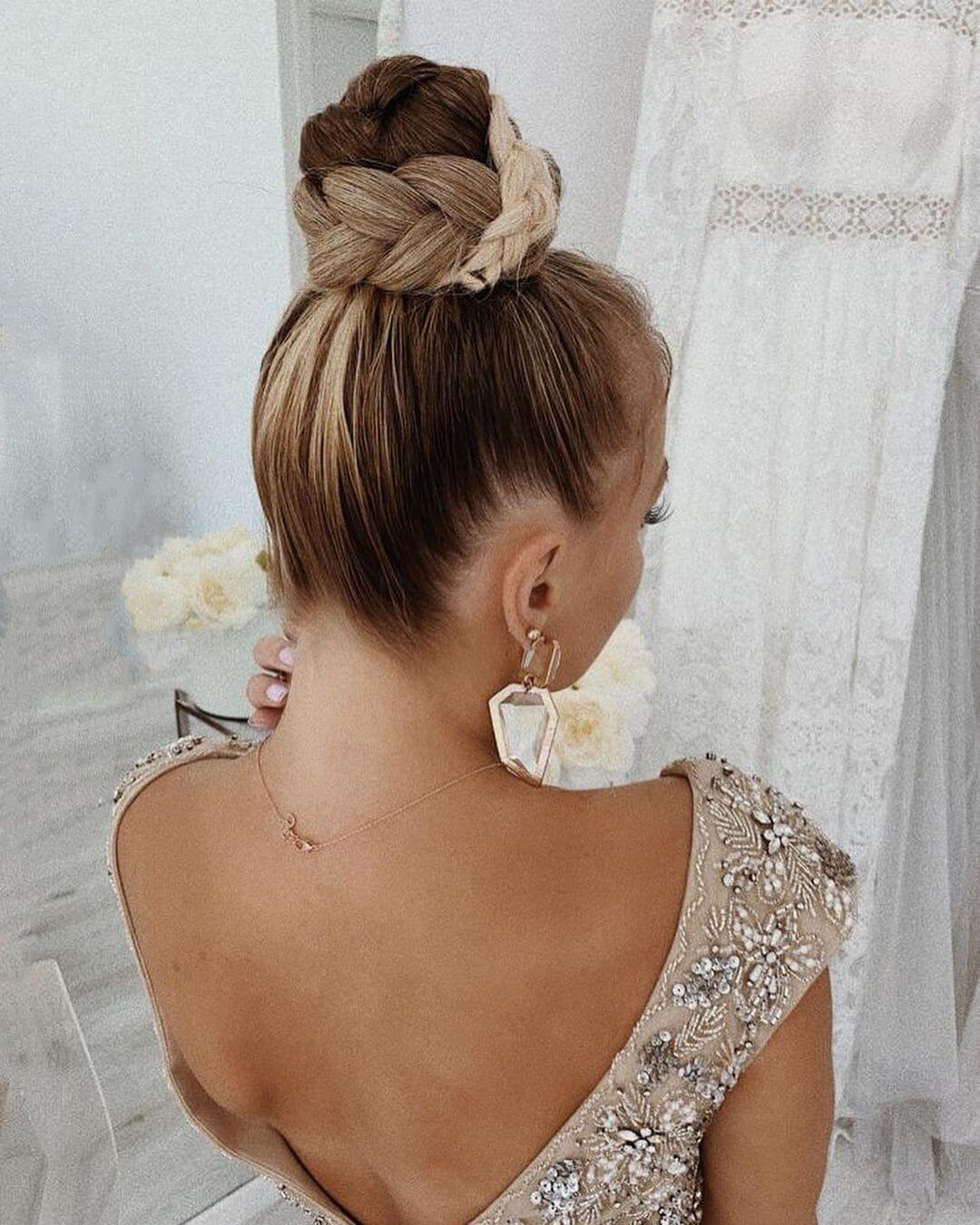 Bridesmaid Hairstyle for Young Women Its Time for a BUN!