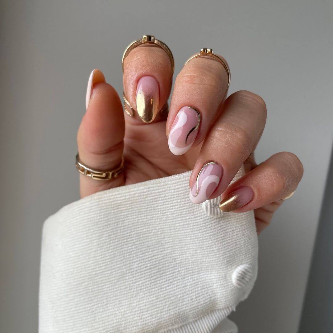Gold Nail Art Designs Gold with white nail art design