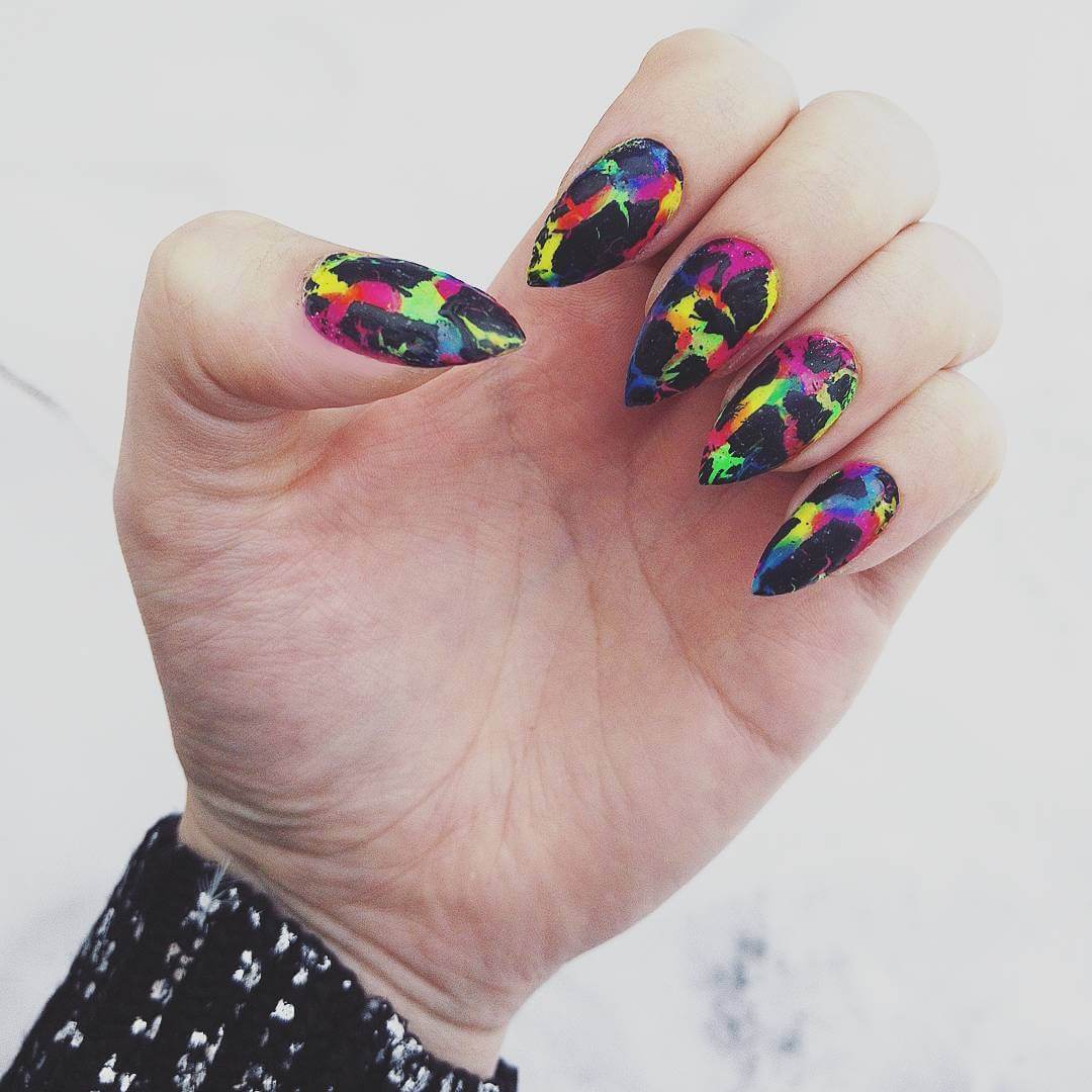 Rainbow graffiti nail art design