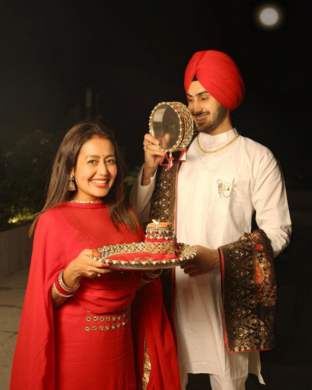 Karwa Chauth Outfits Inspired from Bollywood Celebrities Neha Kakkar's Red Suit With Mirror Work