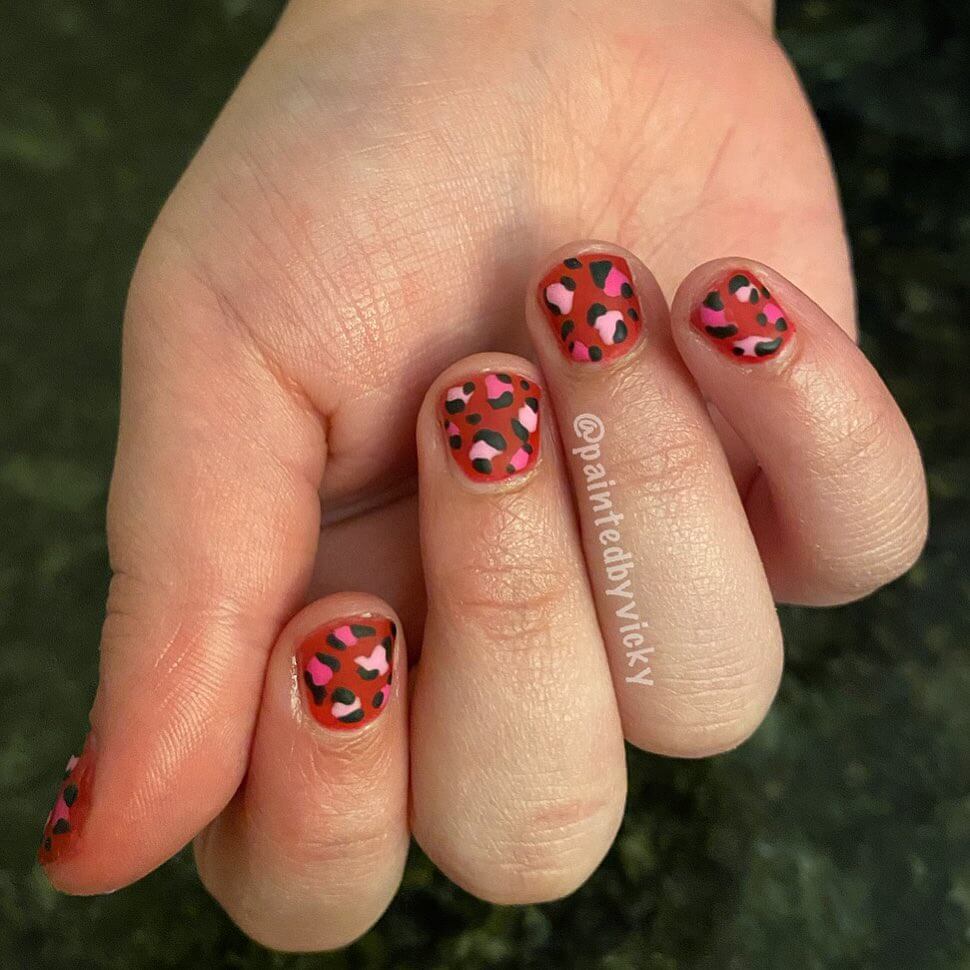 Animal print nail art is the new go!