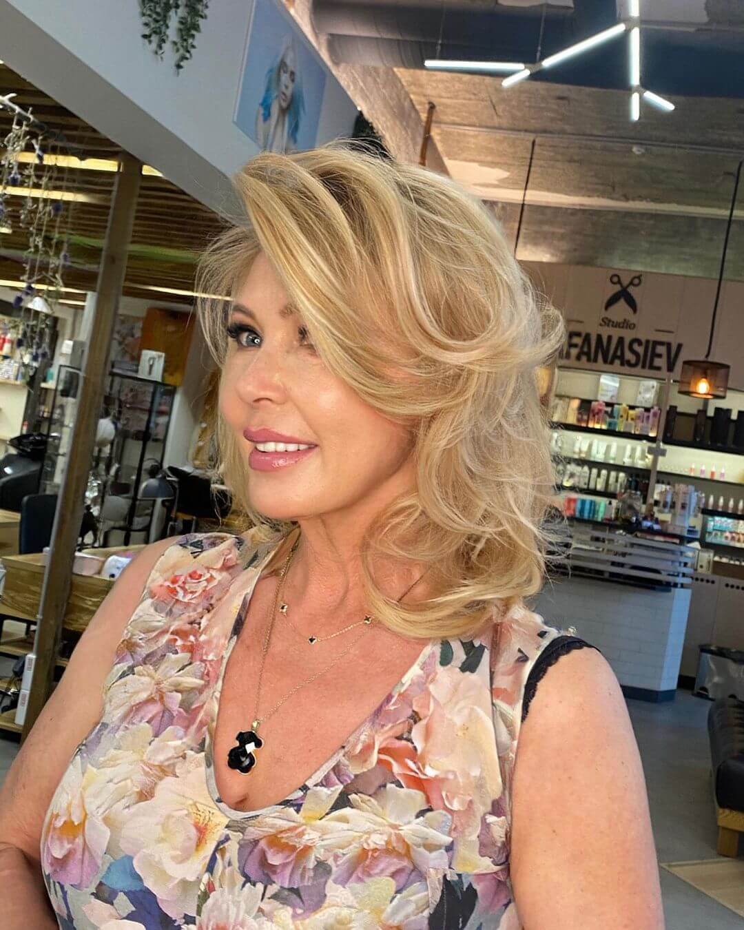 Medium haircuts for women over 50 Lob For Natural Waves - Blonde Haircut