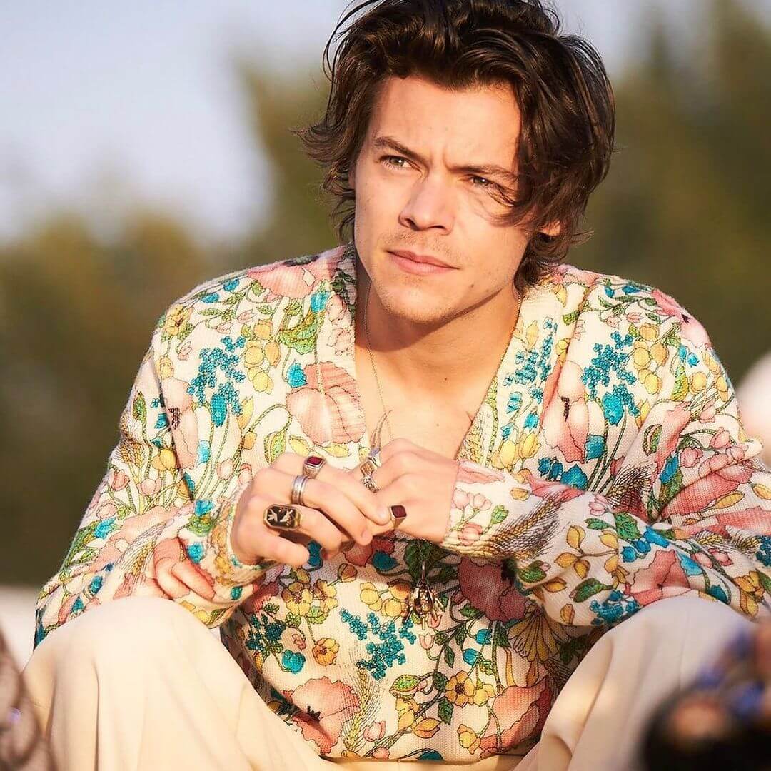 Floral Patterns Make Harry Look Angelic, And So Will You