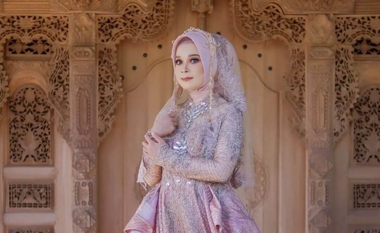 Pink Embellished Hijab - Long Wedding Dress With Ruffles