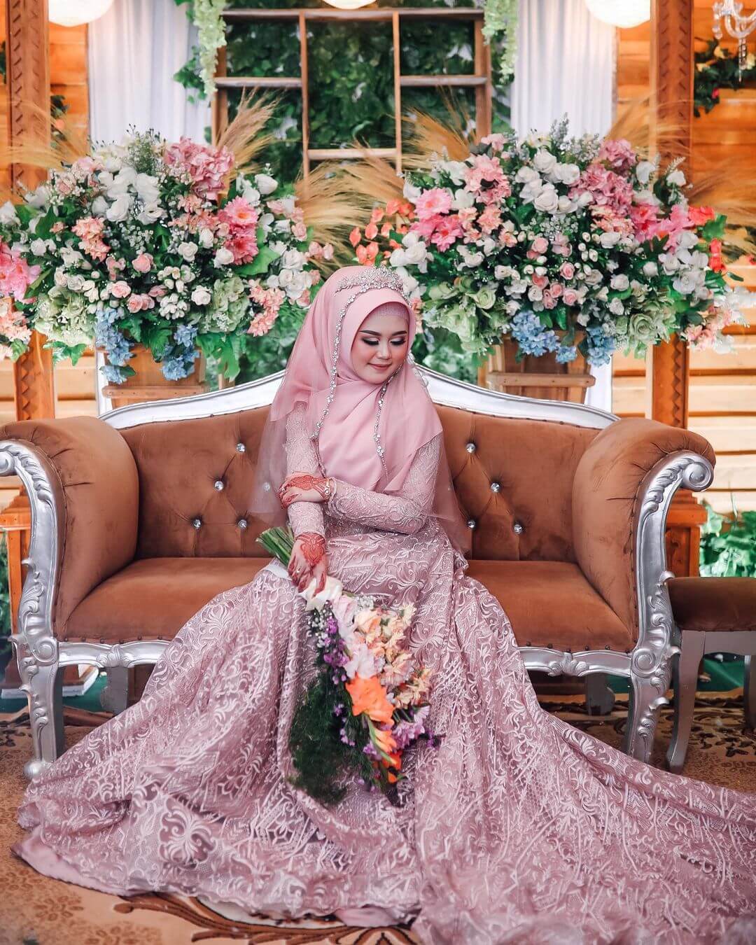 Some Modern and Fashionable Hijab Wedding Dress Ideas 2021 Pink Designer Bridal Hijab