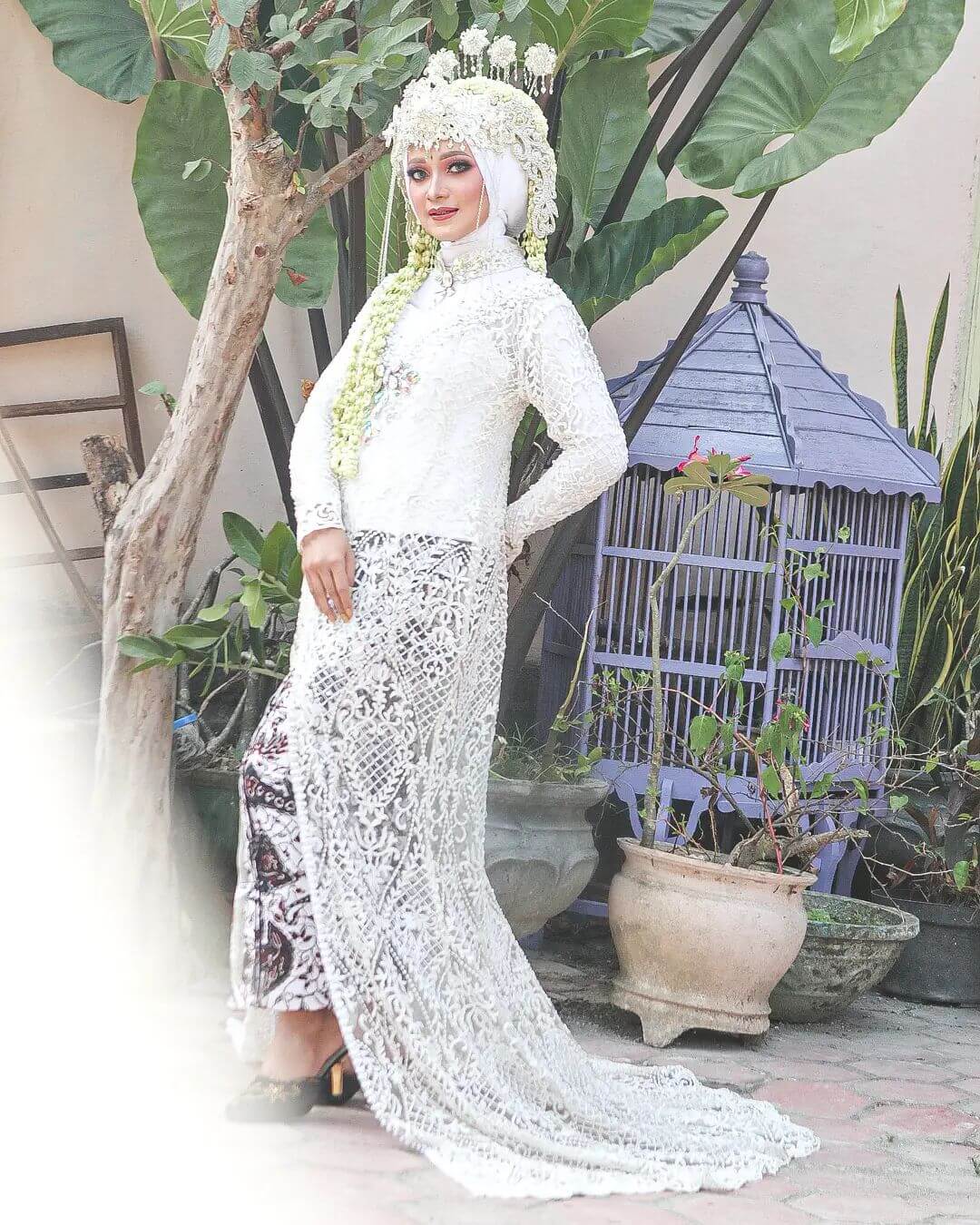 Some Modern and Fashionable Hijab Wedding Dress Ideas 2021 Differently Styled Wedding Hijab