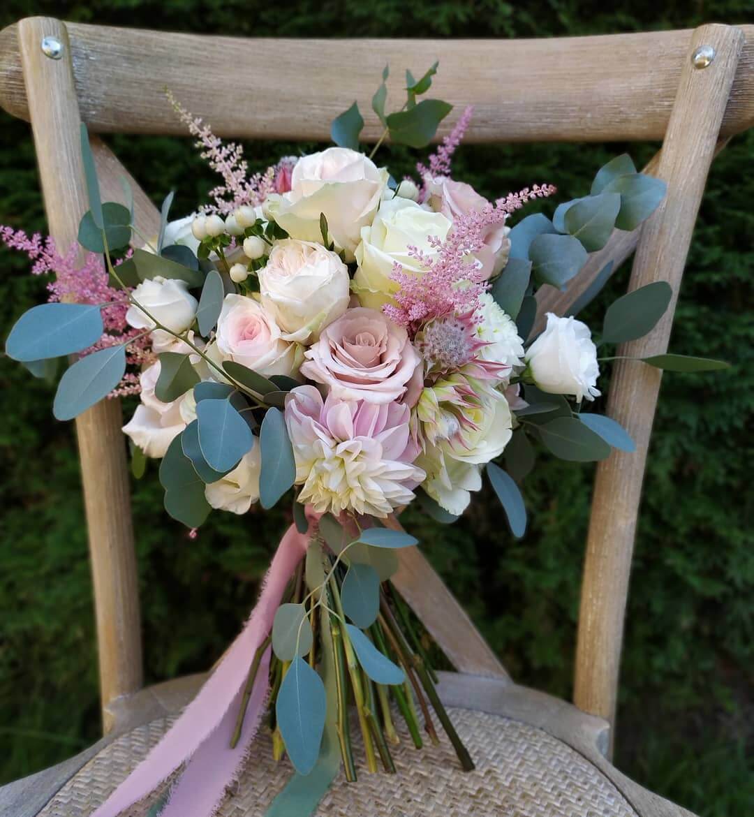 Western Wedding Bouquet Designs Peaceful Wedding Bouquet