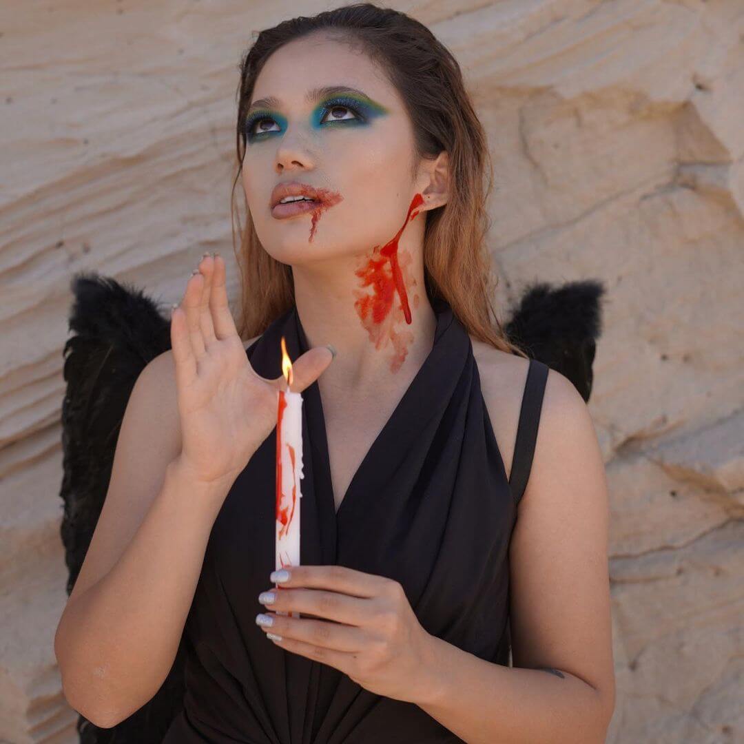 Women's Halloween Makeup OMG! you be the vampire now!