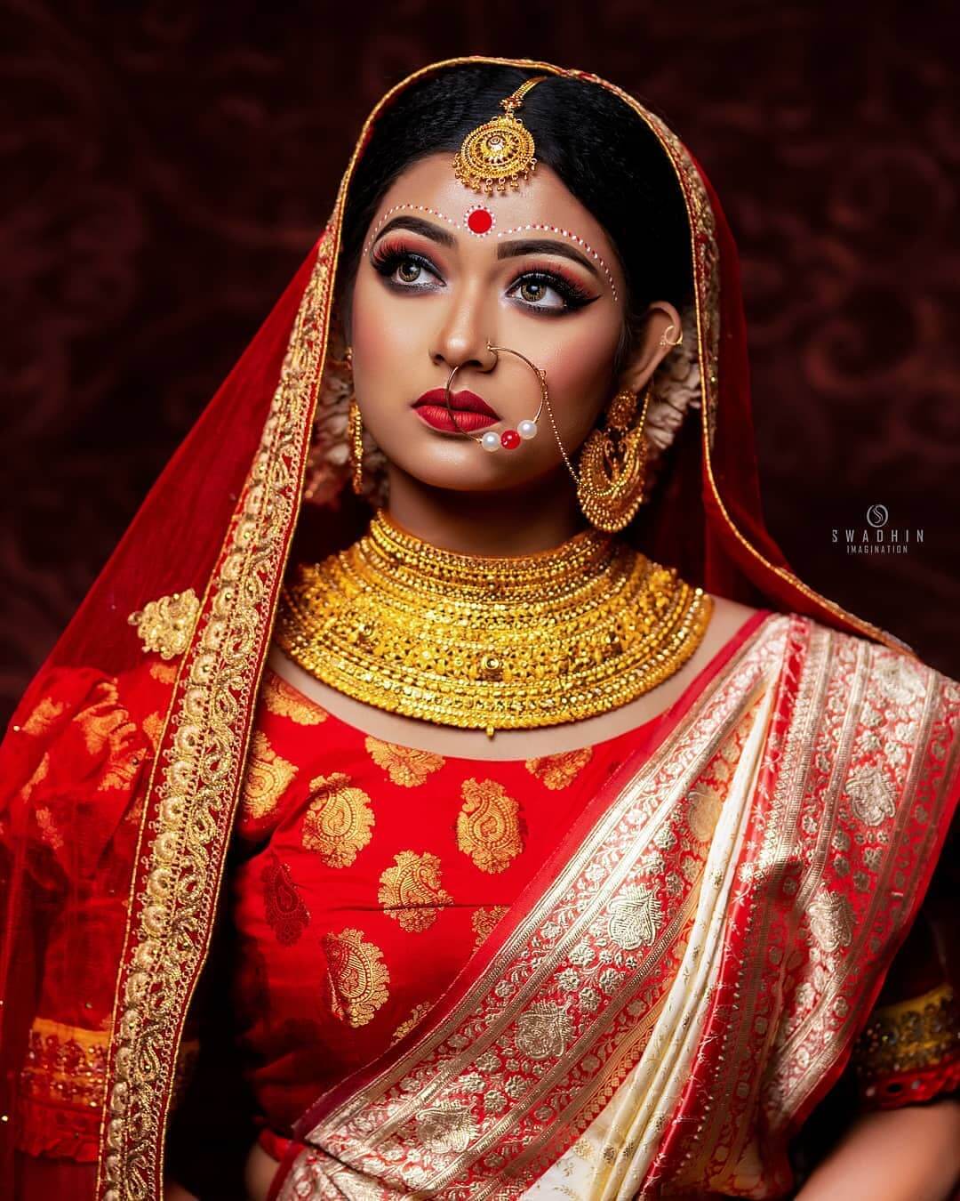 One necklace jewellery set for Bengali brides