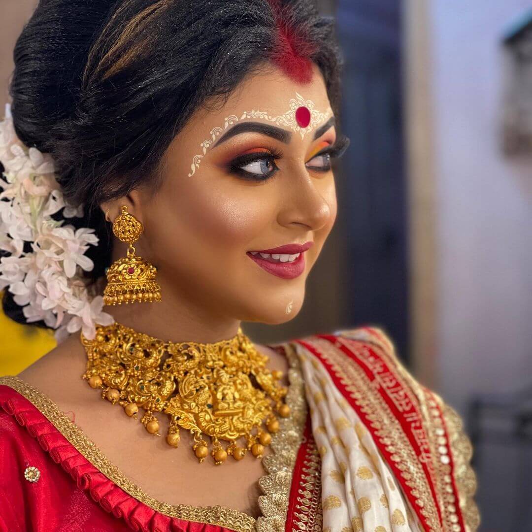 The Bou-Bhat inspired bridal jewellery set look