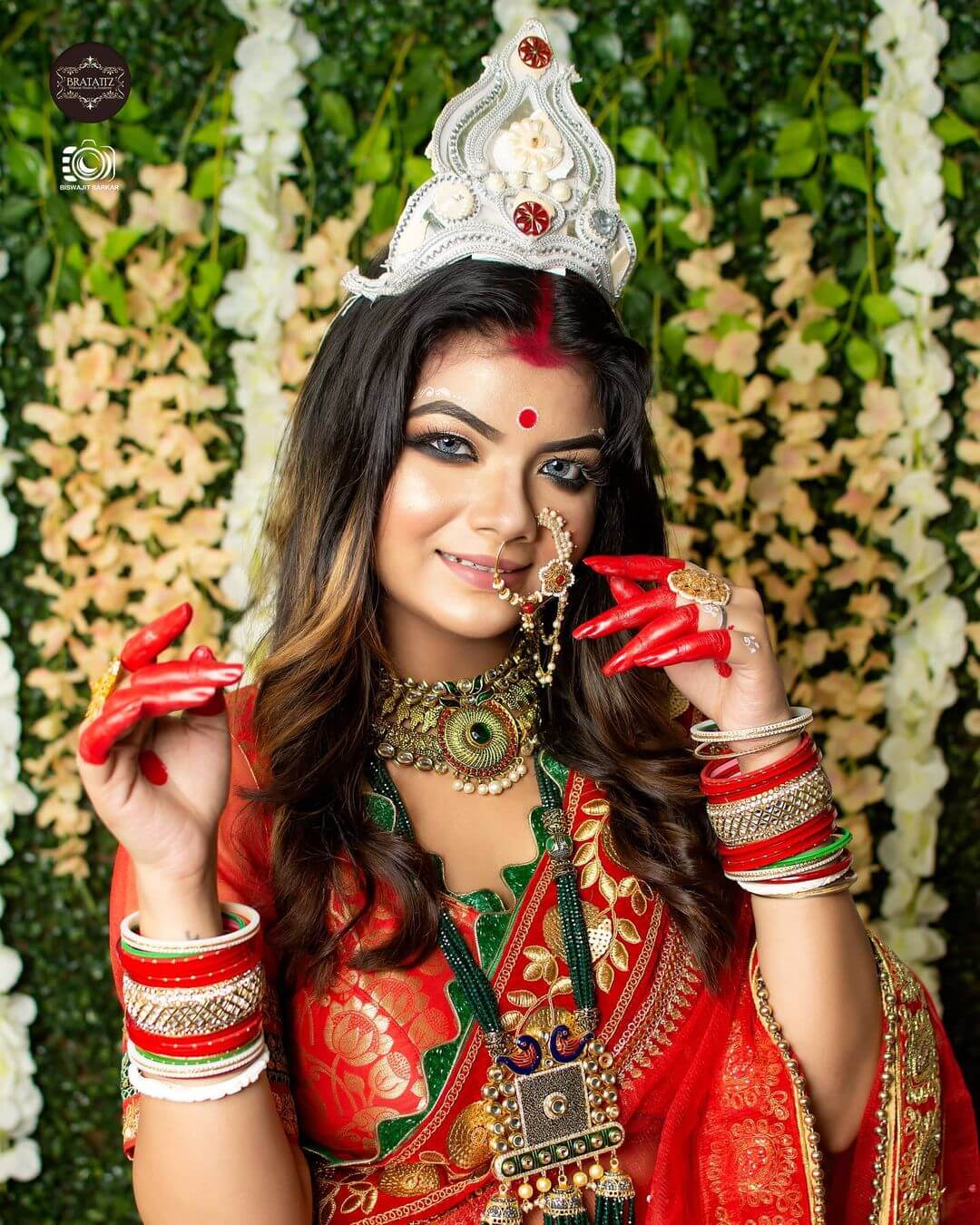 Bengali bridal Shola Ghar Design The Royal Crown
