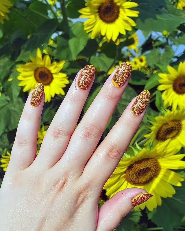 Stamping Nails - Sunflower Nail Art