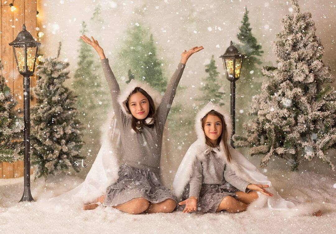Christmas Photoshoot Ideas for Teenage Girl Professional Photoshoot For Christmas In Angelic Venue