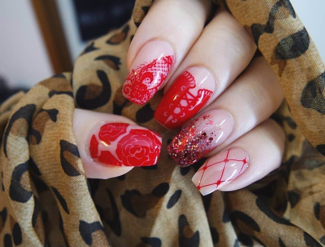 Red Corset Nail Art - Stylish Nails