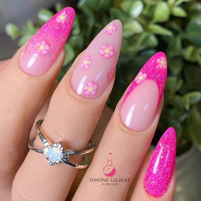 Floral Daisy Nails - Pink Nail Art