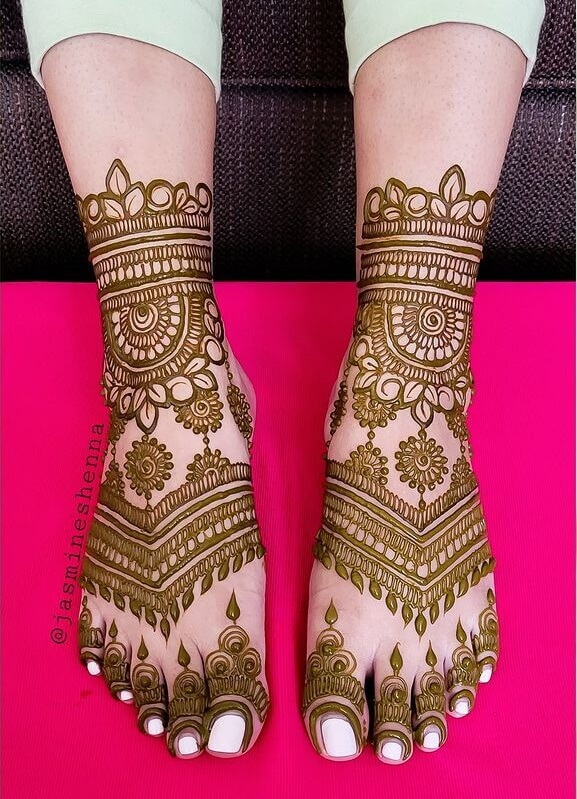 Indian Bridal (Dulhan) Mehndi Designs For Legs Just for Your Big Day!!