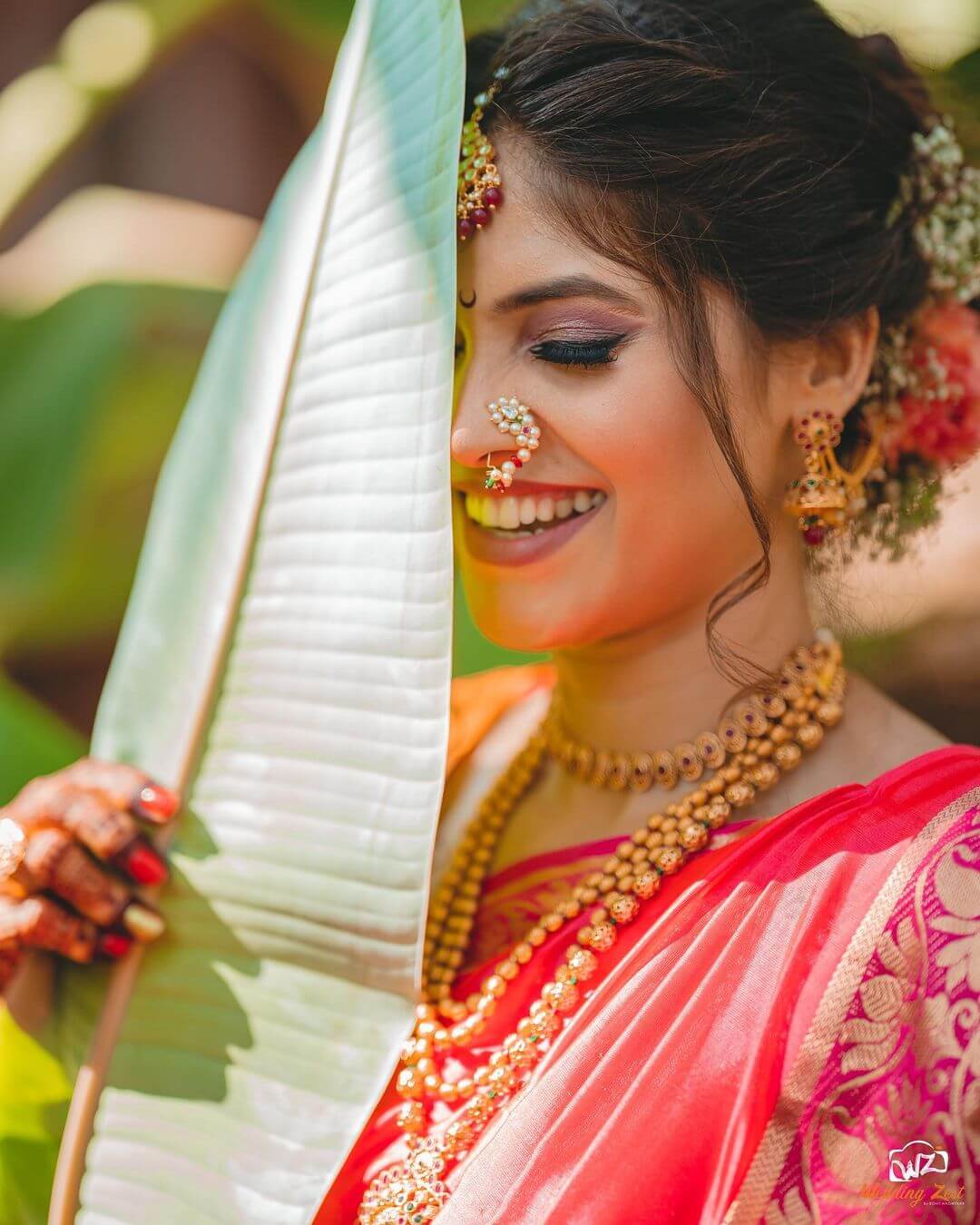 Green And Red Bridal Nath With Pearls
