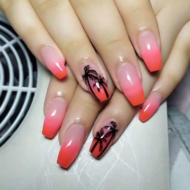 Beautiful Ombre Palm Tree Nails