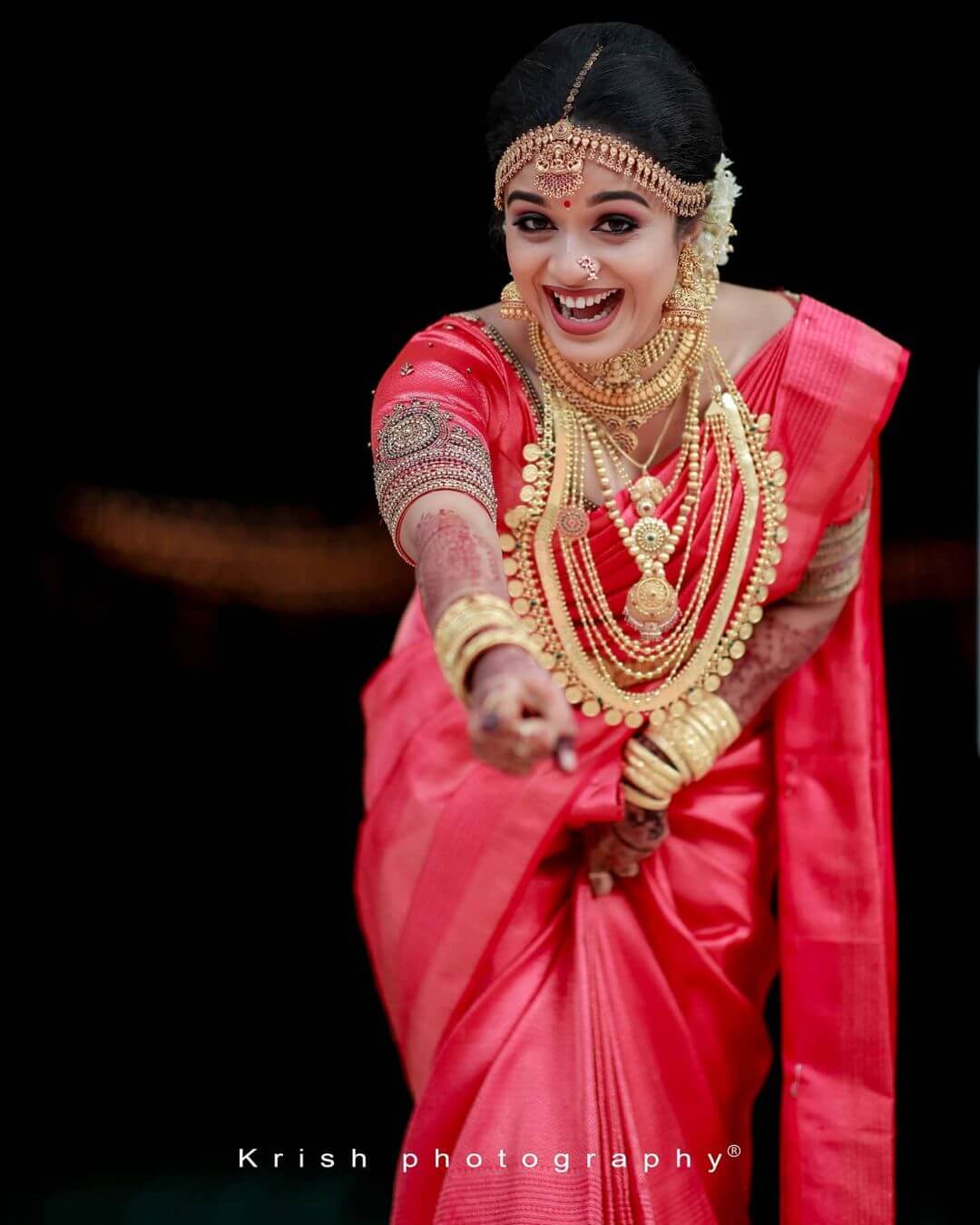 Beautiful Kerala Bride - Golden Bride