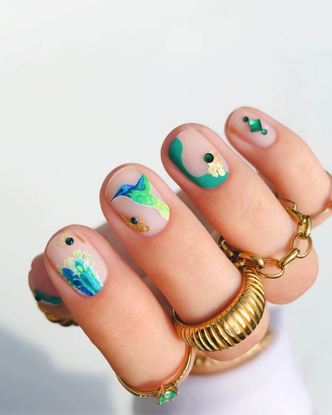 Summer Nail Art Designs Tropical blend of colors with a kingfisher Nail Art