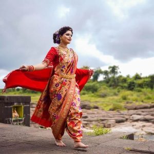 Readymade Nauvari Saree - Etsy