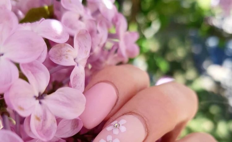 Light Pink Cherry Blossom Nail Art with Stones