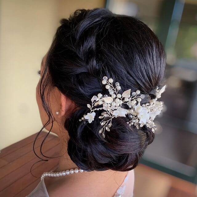Side Bun with Pearl Accessories