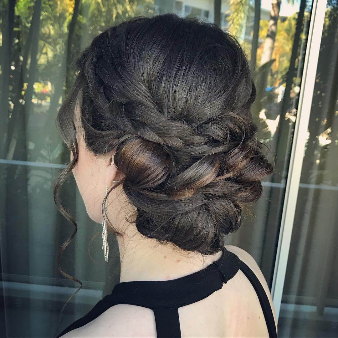 30 Simple Wedding Hairstyles That Prove Less Is More