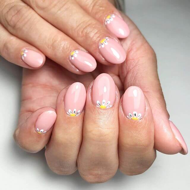 Daisy Nail Art Designs Semi-Daisies Pastel Pink Nails