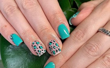 Blue Leopard Print Nail Art Design
