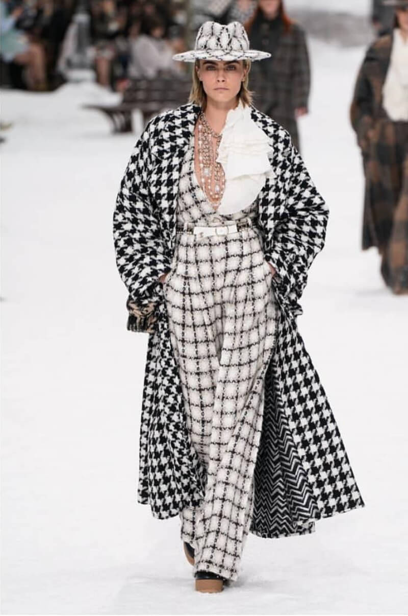  Cara Delevingne's Bold Outfits Cara Delevingne for Chanel