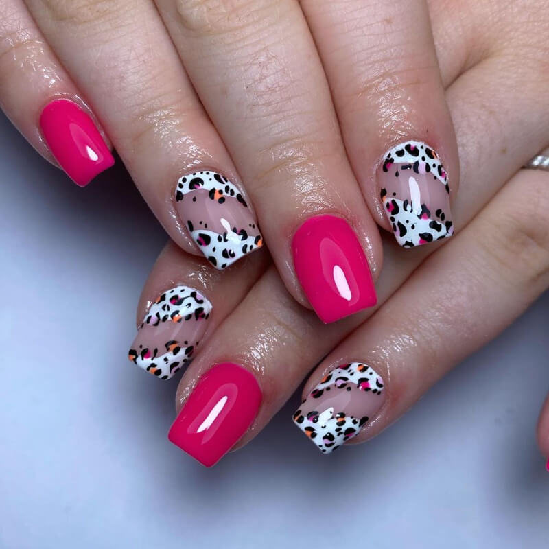 Glossy Leopard Print Nail with Pink