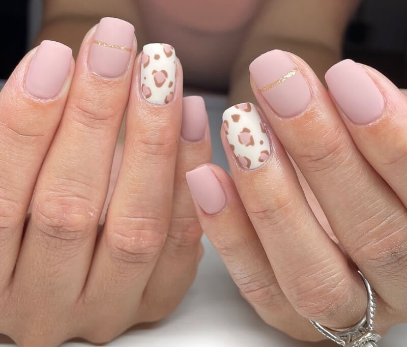 Pastel Pink Leopard Print Nail Art Design