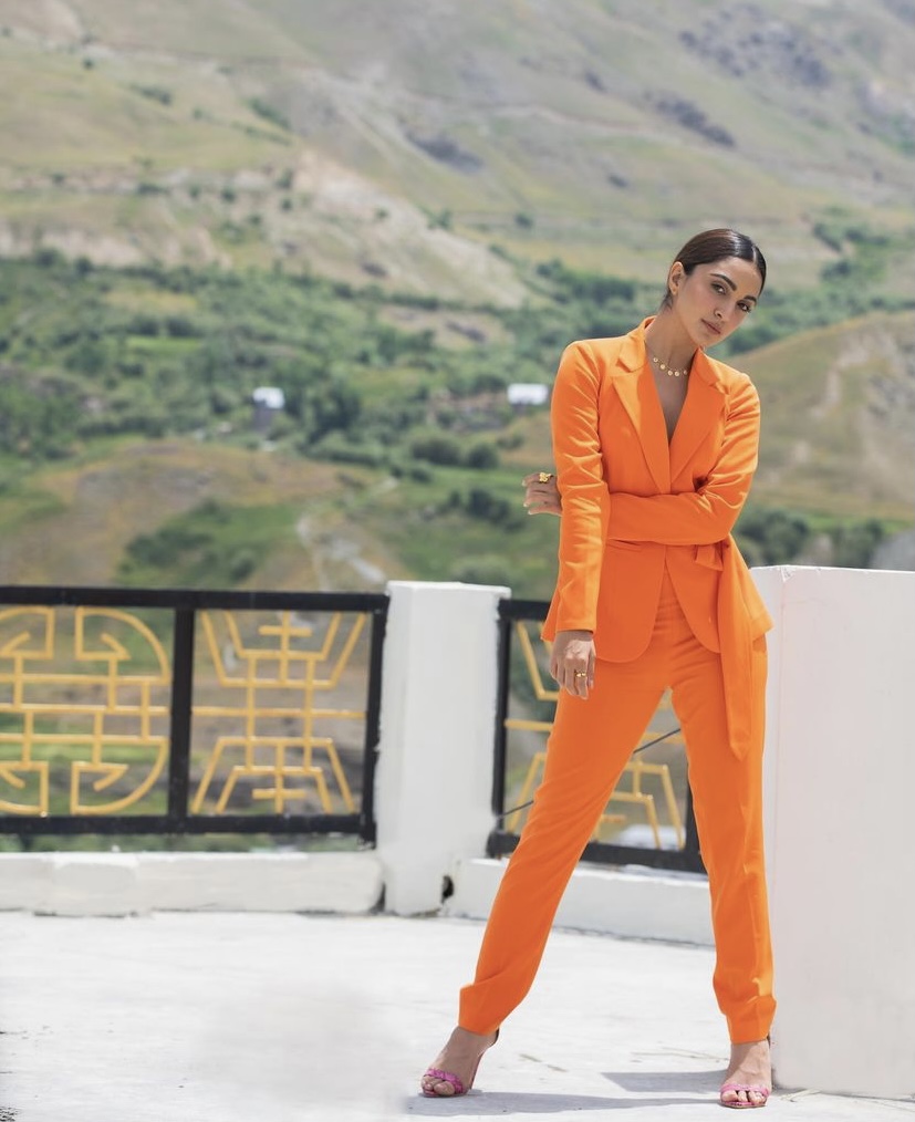 Kiara Advani - Boss Lady - Bollywood Fashion: Style Orange Pants Just Like Your Favourite Celebs