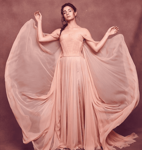  Alia Bhatt Looks Like A Fairy In This Blush Pink Gown 