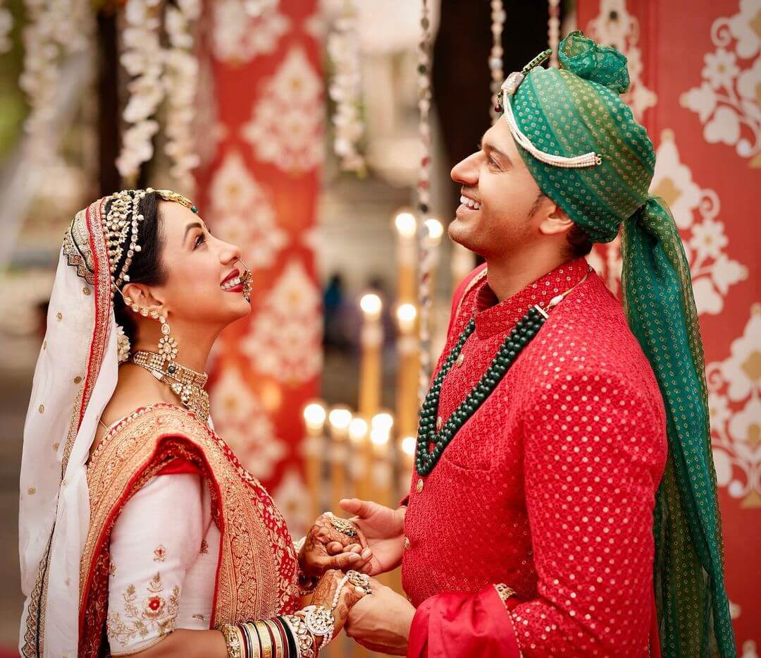 Rupali Ganguly And Her Co-Star Gaurav Khanna Looks Drop-dead Gorgeous In Bridal Wear