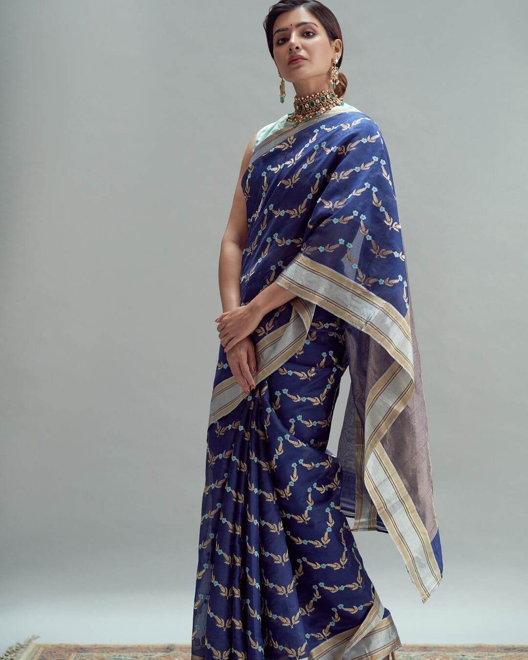 South star Samantha Akkineni in blue printed saree by Rana-miheeka