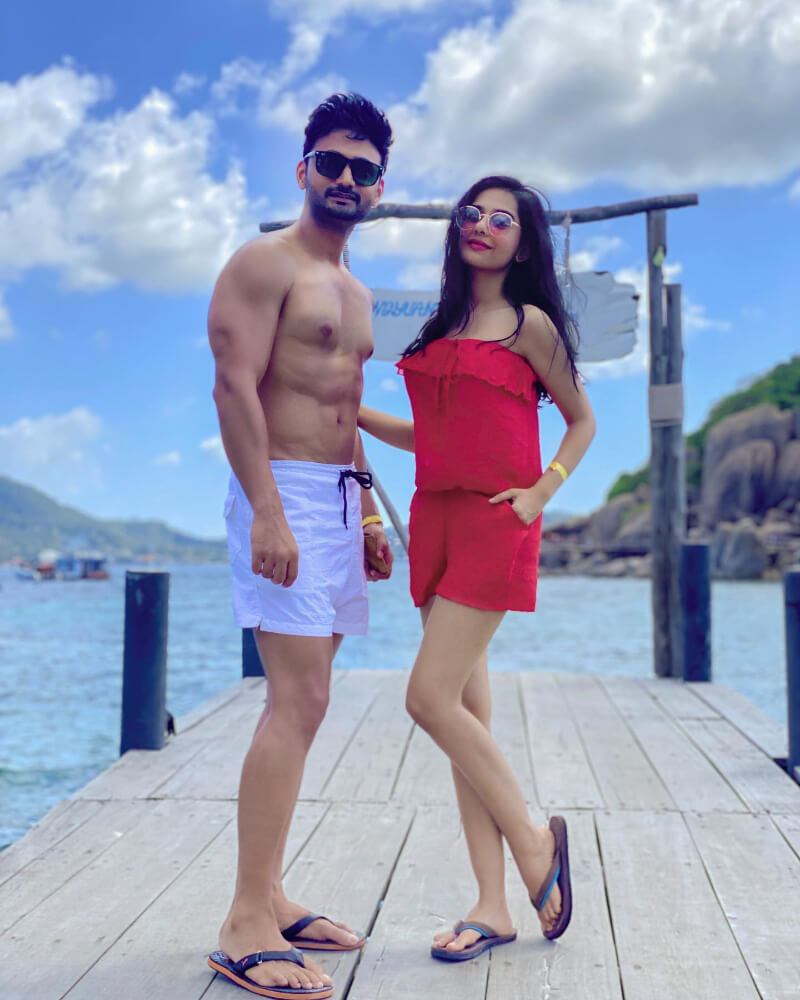 Amrita Rao shared her  honeymoon photo in a gorgeous red dress with her husband, RJ Anmo