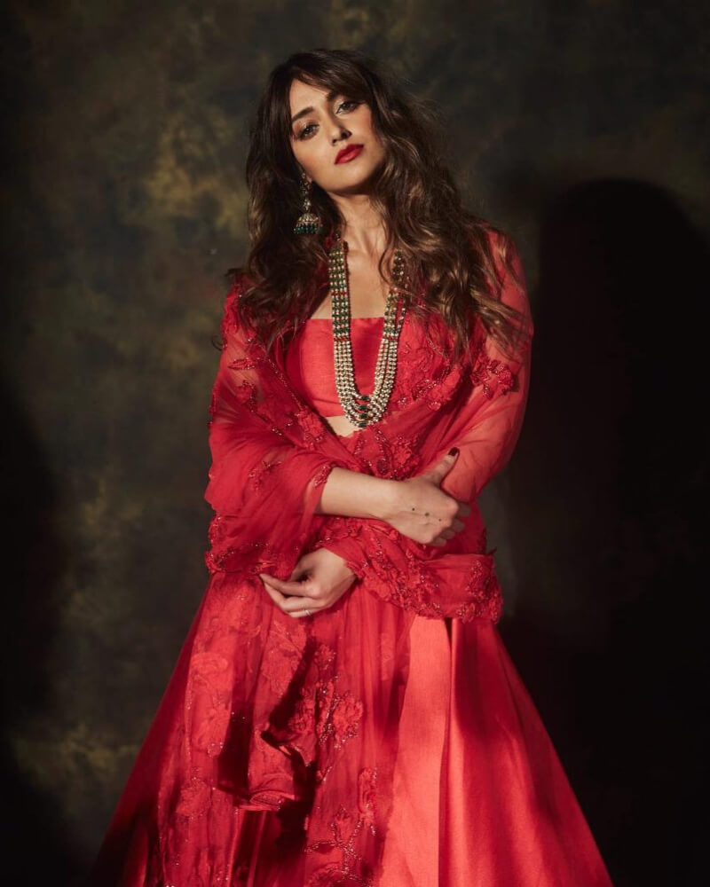 Fata Poster Nikla Hero Actress Ileana D'Cruz looking beautiful in the red ensemble
