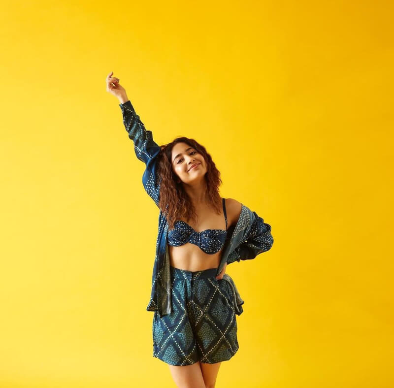 Shweta Tripathi in blue color bra and printed shrug with matching color skirt