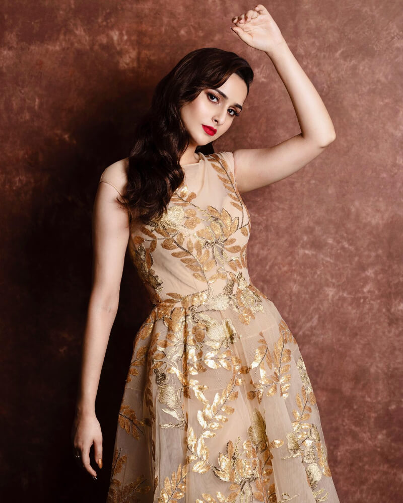 Absolutely Stunning Golden Leaf Printed Dress