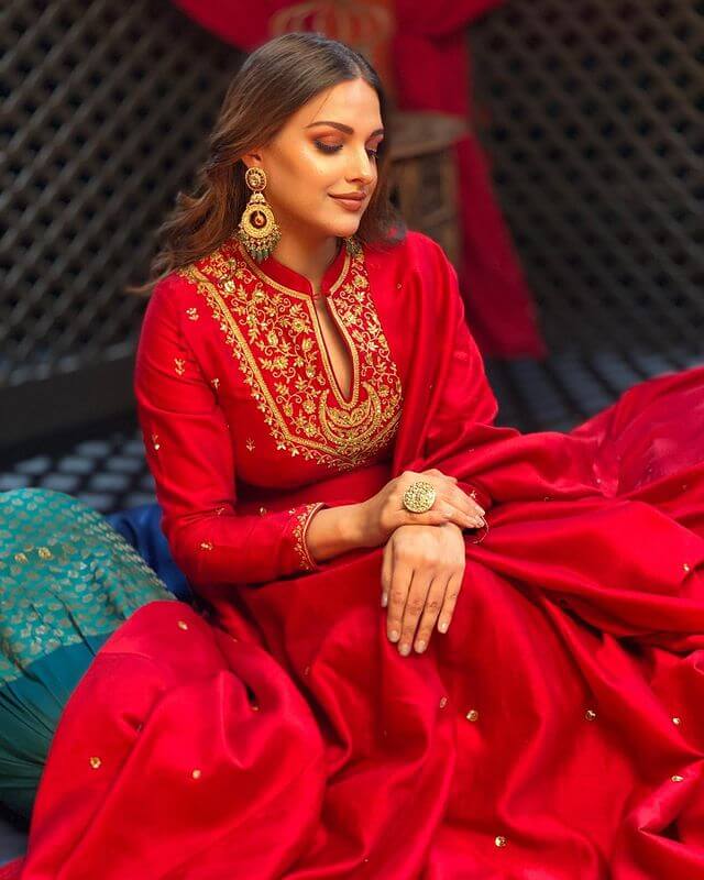 Lovely Look In The Red Suite, Himanshi Khurana