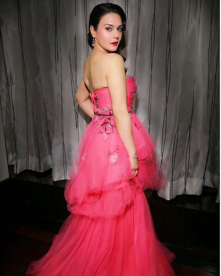 Ruffle Pink Strapless Western Dress For Film Fare Award In 2019