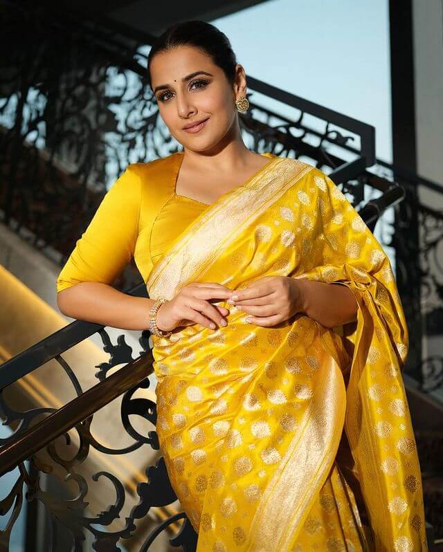 Tumhari Sulu Actress Vidya Balan Looks Gorgeous In Yellow Banarasi Saree