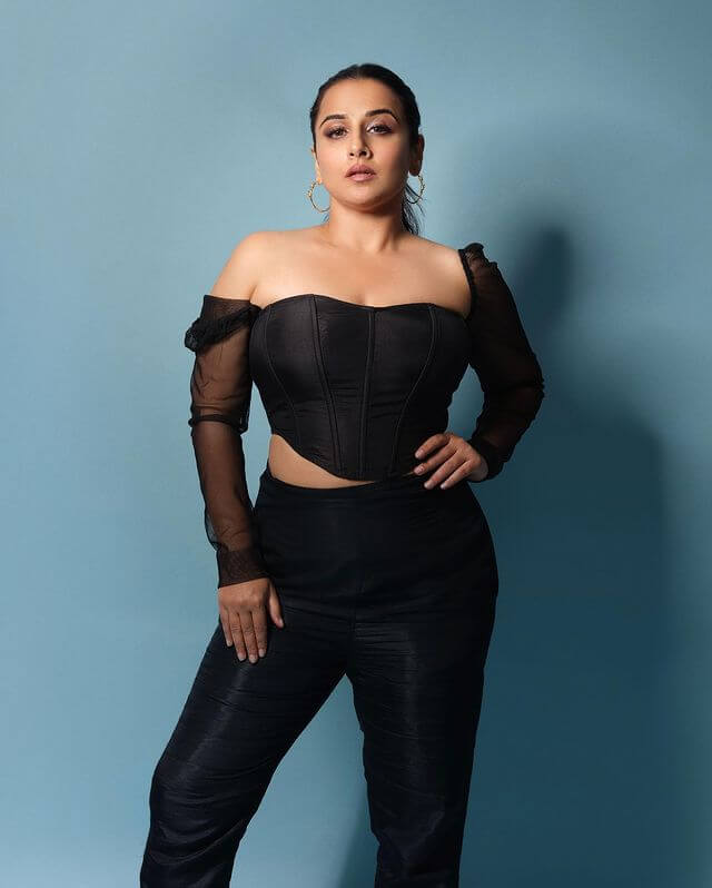 Vidya Balan Fashion Style Guide With Drops A Bombshell Look In A Black Corset Top 