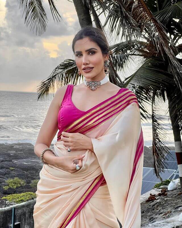 Wedding Pulao Movie Actor Miss Segall In Ethnic Bold Pink And Peach Color Saree